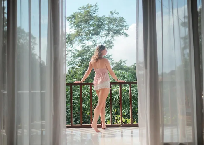 Adipana Bungalow-Balinese Room