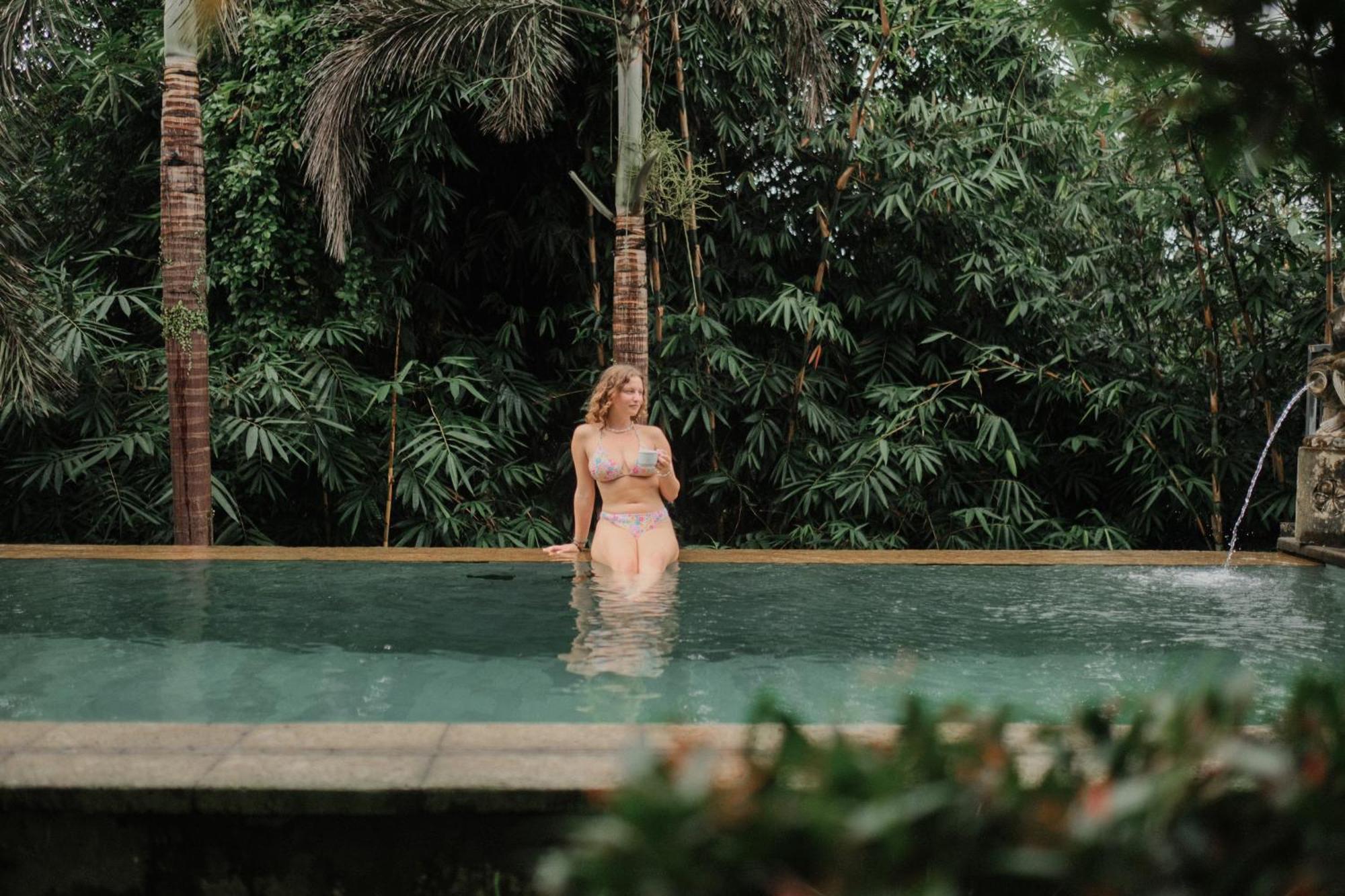 Adipana Bungalow-balinese